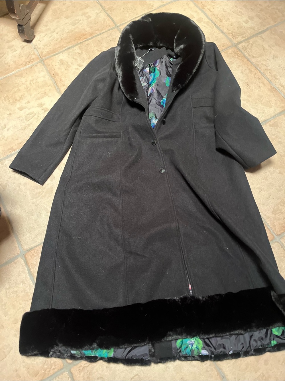 VENUS Black Wool Trench Coat with Faux Fur Trim